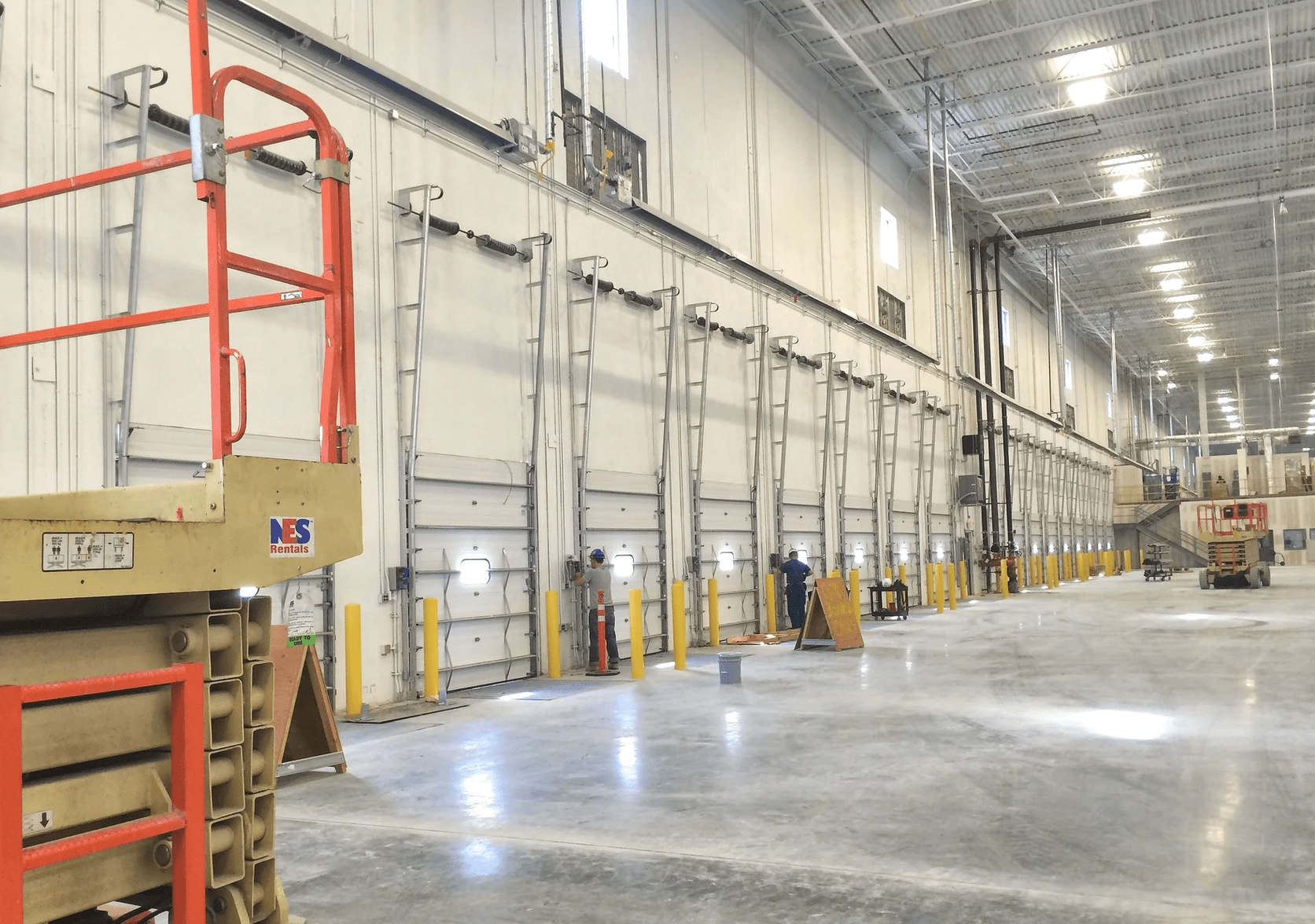 Hydraulic pit leveler Henderson warehouse